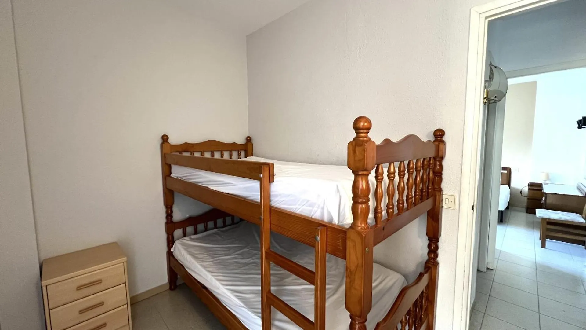 Mediterrani Roses Apartment